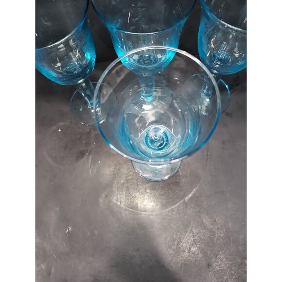 Hand Blown Sky‎ Blue Wine Glasses, Long Stem, Vintage Set of 4, Heavy Glassware - Picture 6 of 9